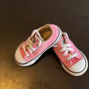 Toddler size 6 shoes